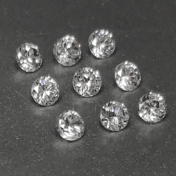 Colorless white topaz round cut 2.25-2.5mm 1ct