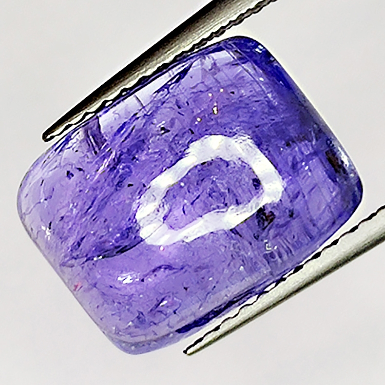 5,94ct Tanzanite cabochon carré 12x9mm