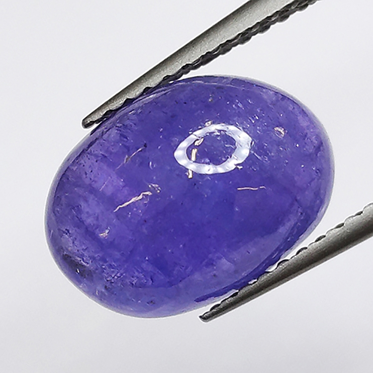 4.75ct Tansanit cabochon oval 11.4x8.3mm