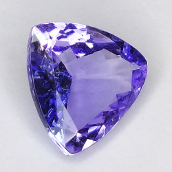 1.26ct Tanzanite coupe trilliant 7.5x7.5mm