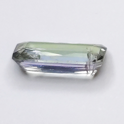 1.03ct Tansanit Grün smaragdschliff 8.5x4.3mm