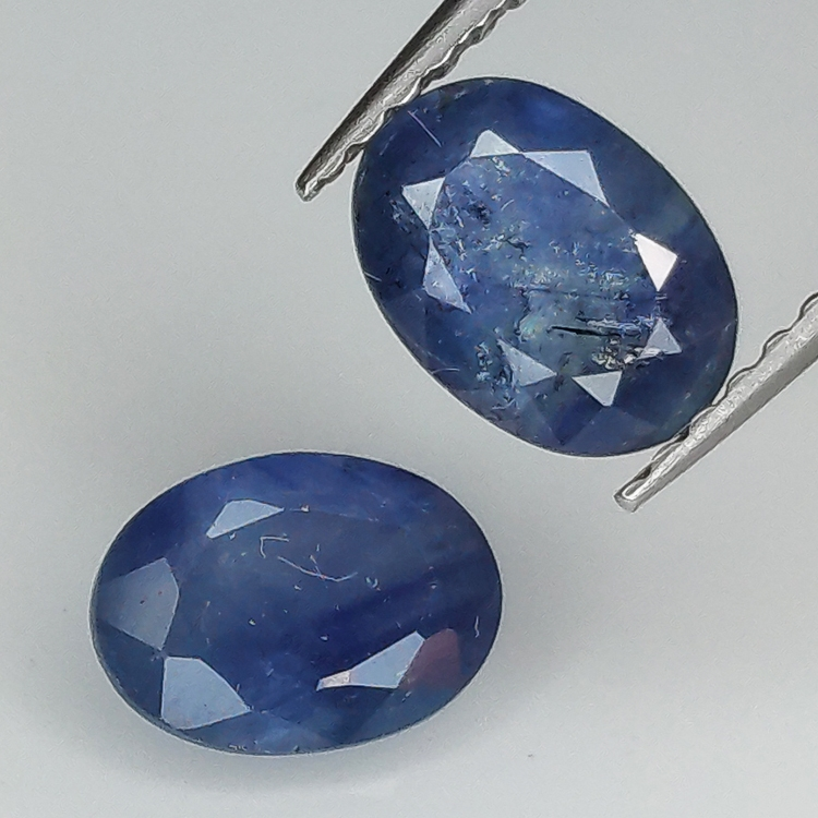 Blue sapphire oval cut 7x5mm 2pz