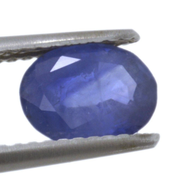 Saphir bleu 1,35 ct taille ovale 7,77x5,86 mm