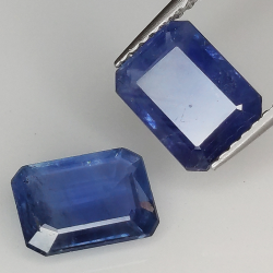 Zafiro azul talla esmeralda 8x6mm 1pz