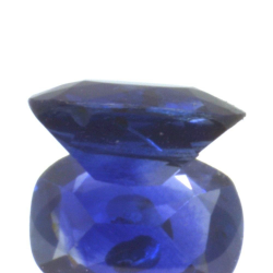 0,64 ct blauer Saphir im Ovalschliff 6,05 x 4,42 mm