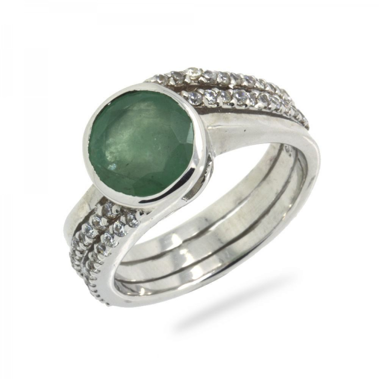 Emerald & 925 Sterling Silver Ring