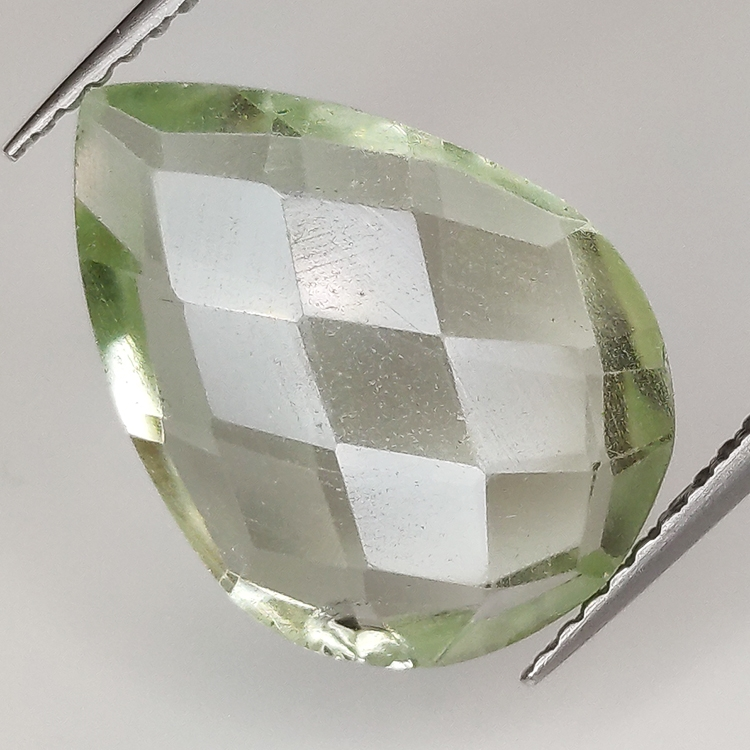 Améthyste verte (prasiolite) taille poire avec damier 16x11mm 4pz