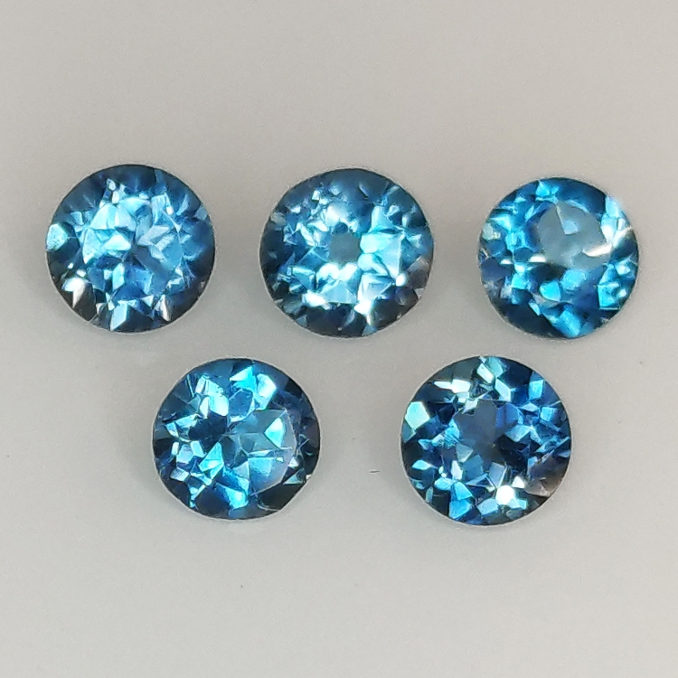 Topacio Londres azul talla redonda 3.8-4.3mm 1ct