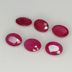 Ruby oval cut 5x4mm 1pz