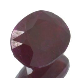 1,88ct Ruby Oval Cut