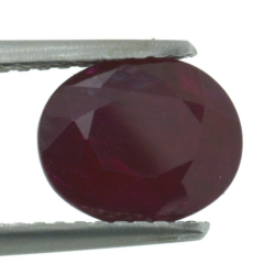 2,70ct Ruby Oval Cut