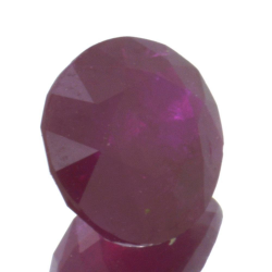 2,00ct Ruby Oval Cut