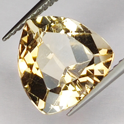 5.73ct Champagne Topaz trilliant cut 11.3x10.7mm