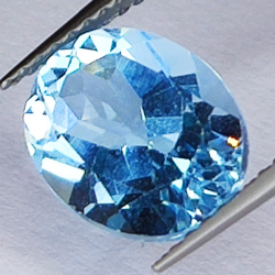 3.52ct Blue Topaz oval cut 10.0x8.1mm