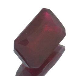 1,23ct Ruby Emerald Cut