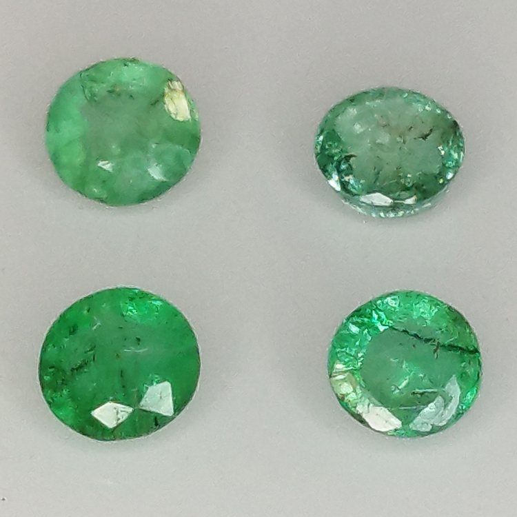 Round cut emerald 3.4mm 1ct