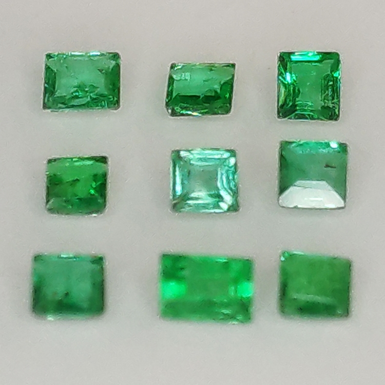 Princess cut emerald 1.7-2.5mm 1ct