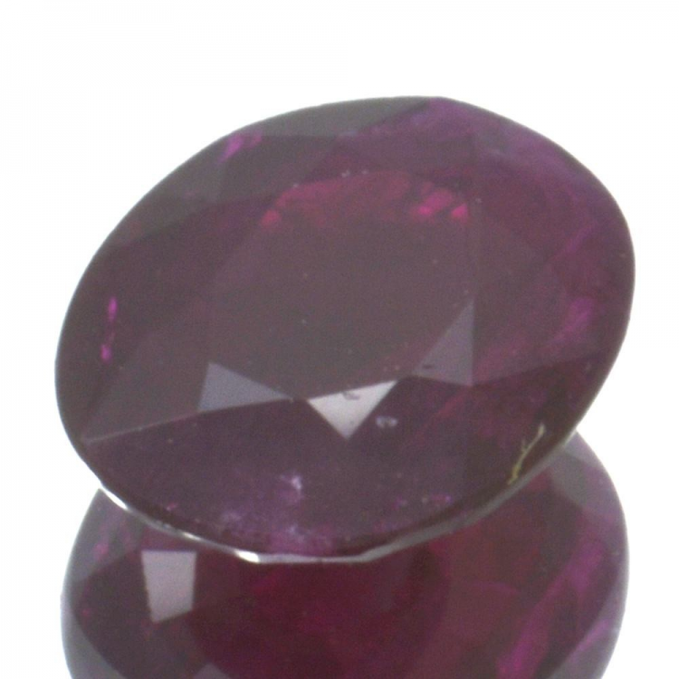 1,66ct Ruby Oval Cut