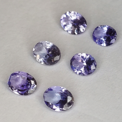 Tanzanite ovale coupe 4x3mm 1ct