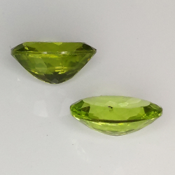 Peridoto talla oval 8x6mm 1pz