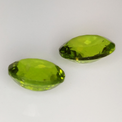 Peridoto talla oval 11x9mm 1pz