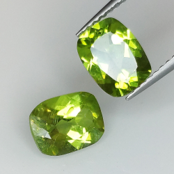 Peridot cushion cut 8x6mm 1pz