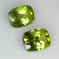 Peridot cushion cut 8x6mm 1pz