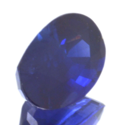 1,08 ct. Blauer Saphir im Ovalschliff, 7,00 x 4,85 mm