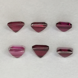 Rhodolite garnet princess cut 3mm 1ct