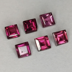 Rhodolite garnet princess cut 3mm 1ct