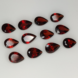 Pear cut garnet 6x4mm 1ct