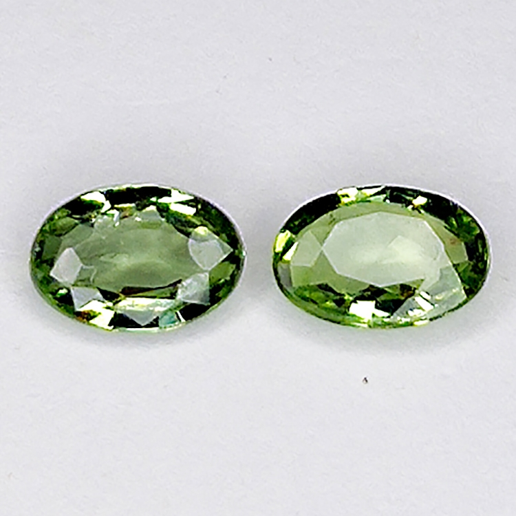 1.04ct Coppia Songea Sapphire verde taglio ovale 5.9x4.0mm