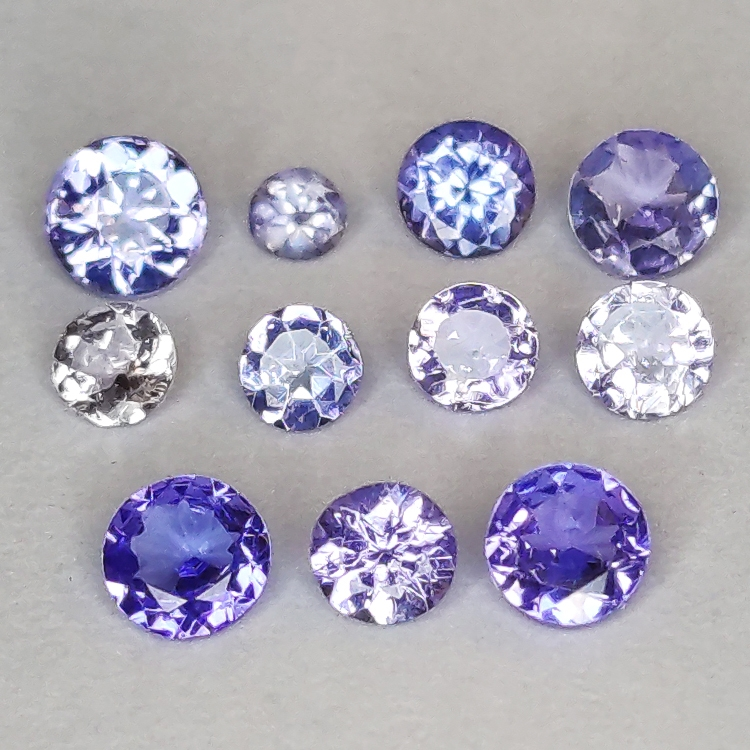 Tanzanite coupe ronde 2.1-3.7mm 1ct