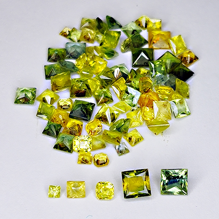 7.52ct Zafiro de Songea multicolor talla cuadrada 3.3x3.3mm 78pz