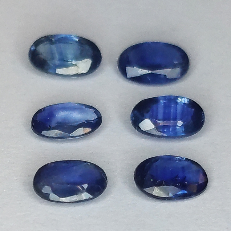 Saphir bleu taille ovale 5x3mm 1ct