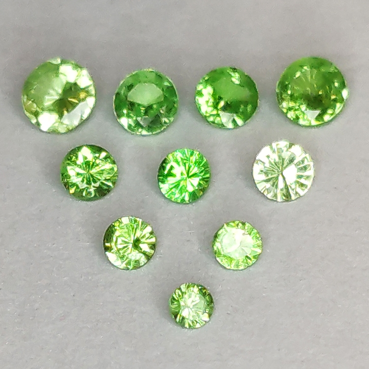 Tsavorite Round Size 1.5-2.8mm 1ct