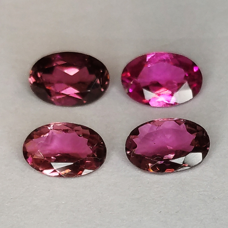 Tourmaline rubellite rose taille ovale 6x4mm 1pz