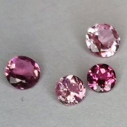 Tourmaline rubellite rose taille ronde 2.9-3.6mm 1ct