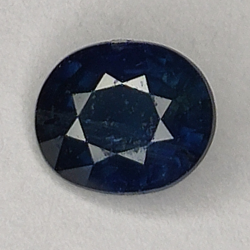 0,68ct Blauer Saphir Ovalschliff 5,5x5,0mm