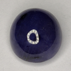 8.38ct Blauer Saphir cabochon oval 11.2x10.2mm