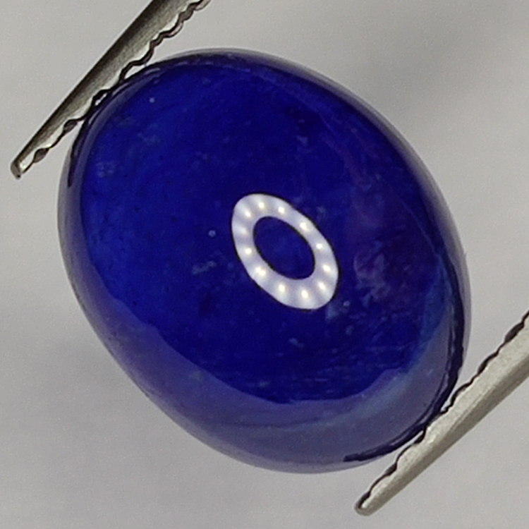 4.29ct Blauer Saphir cabochon oval 9.5x7.5mm