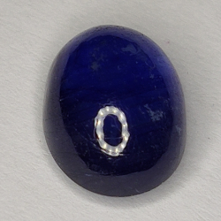 5.70ct Blauer Saphir cabochon oval 11.3x8.4mm