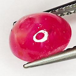 2.07ct Rubis Étoilé cabochon ovale 7.1x5.8mm