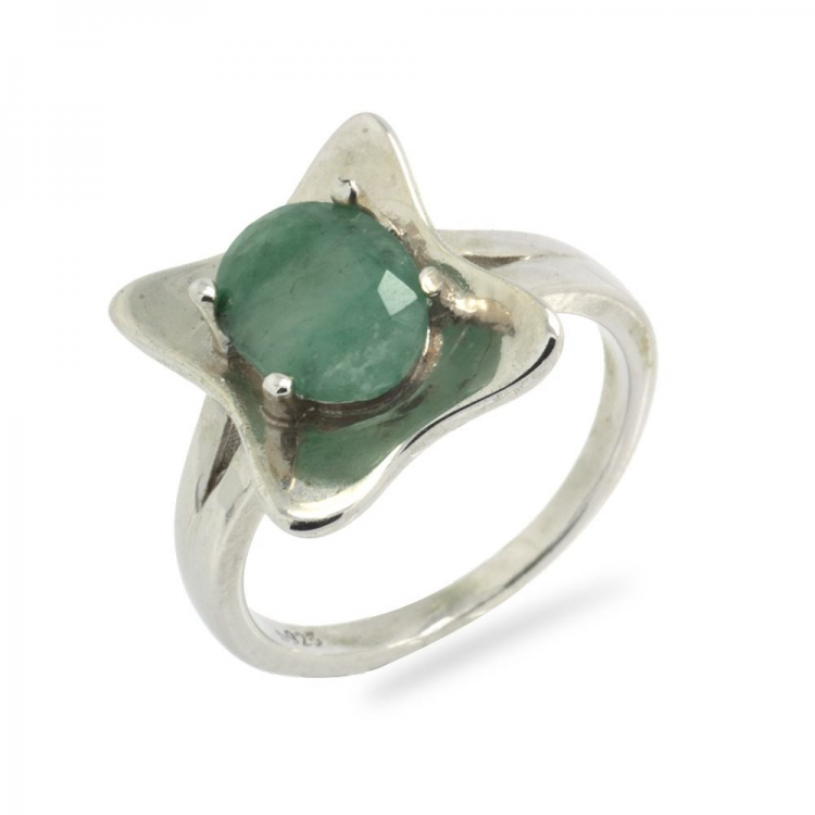 Emerald & 925 Sterling Silver Ring