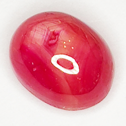 3.20ct Rubin Stern cabochon oval 8.2x6.5mm