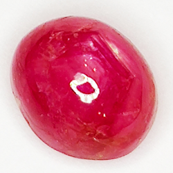 3.86ct Rubino Stella cabochon ovale 8.5x7.1mm