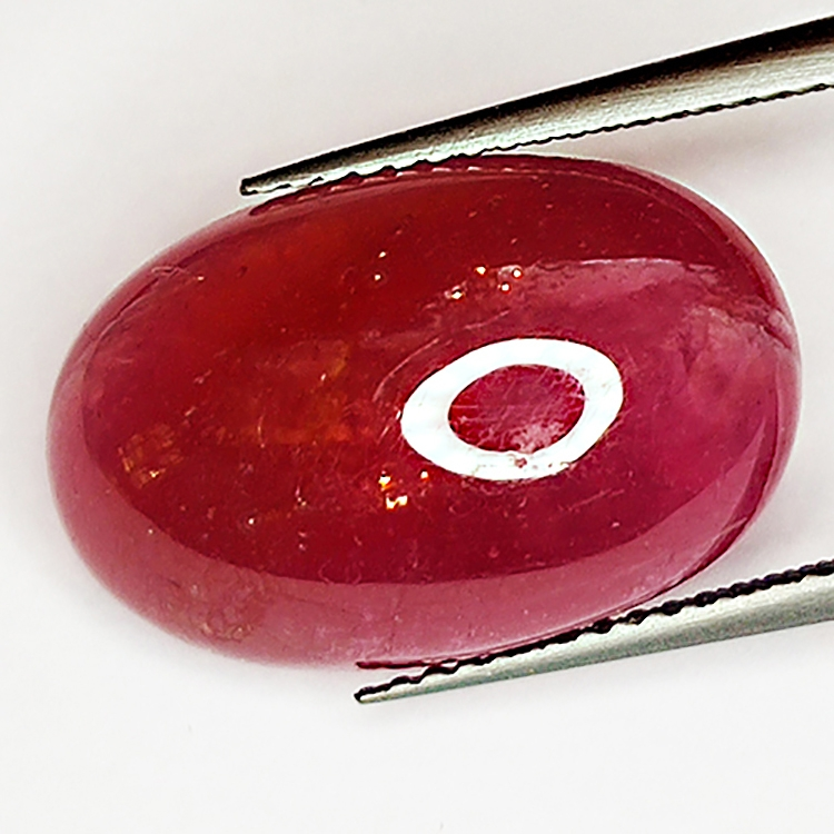 18.81ct Rubis cabochon ovale 18.7x11.9mm