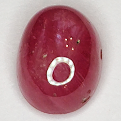 2.07ct Rubino Stella cabochon ovale 7.3x5.7mm