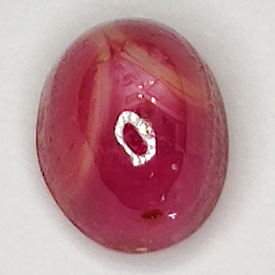 2.39ct Rubis Étoilé cabochon ovale 7.2x5.7mm