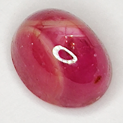 2.39ct Rubis Étoilé cabochon ovale 7.2x5.7mm